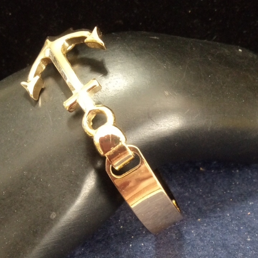 Elegant Goldtone Anchor Bracelet 7" Vintage